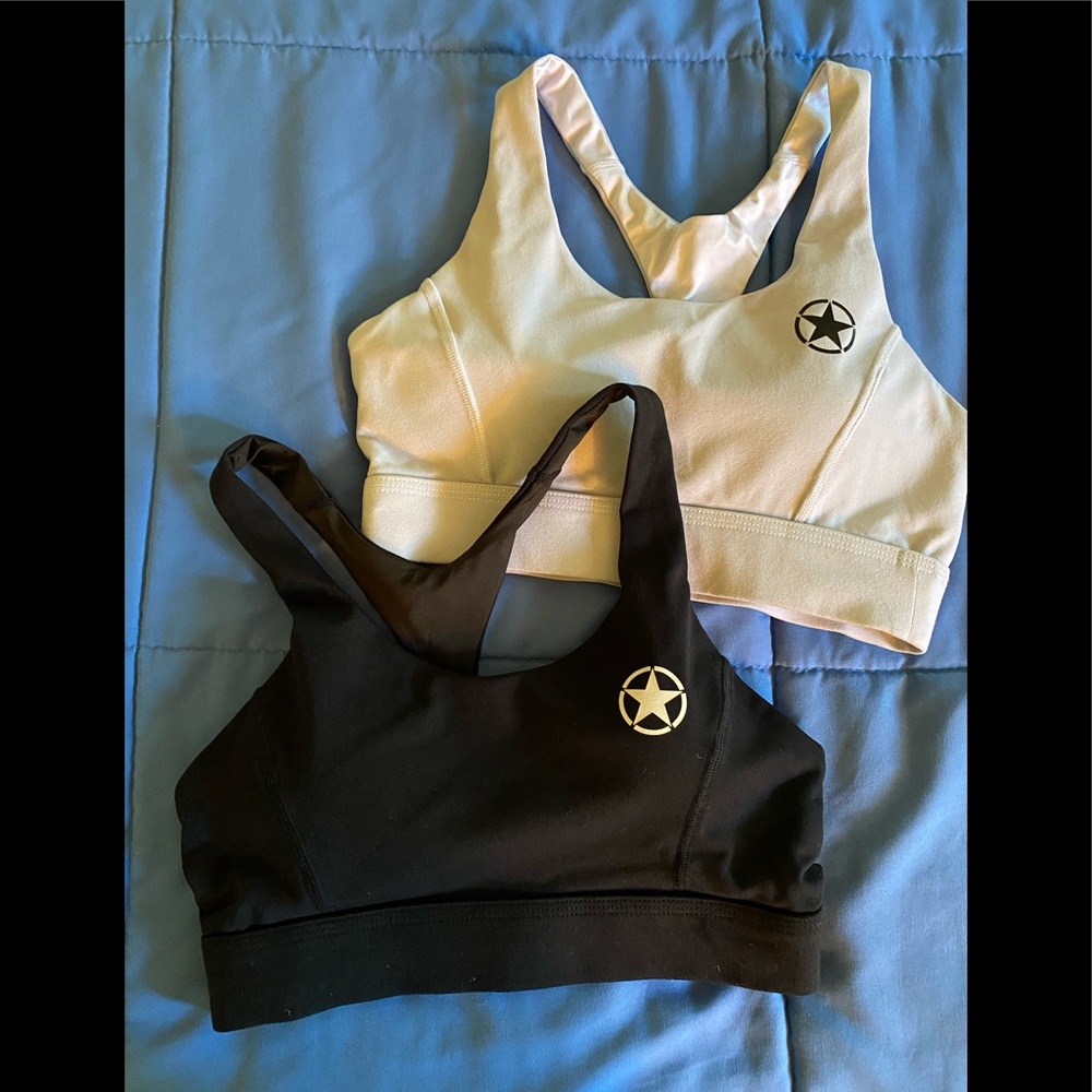 Women’s sports bras